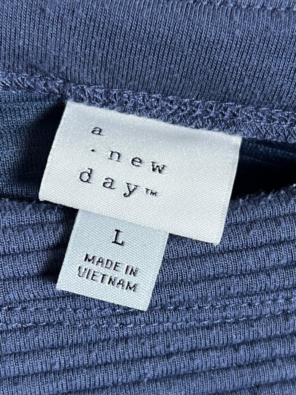 A New Day Ribbed Pullover Top Blue Grey Minimalist Large Casual - Picture 3 of 4